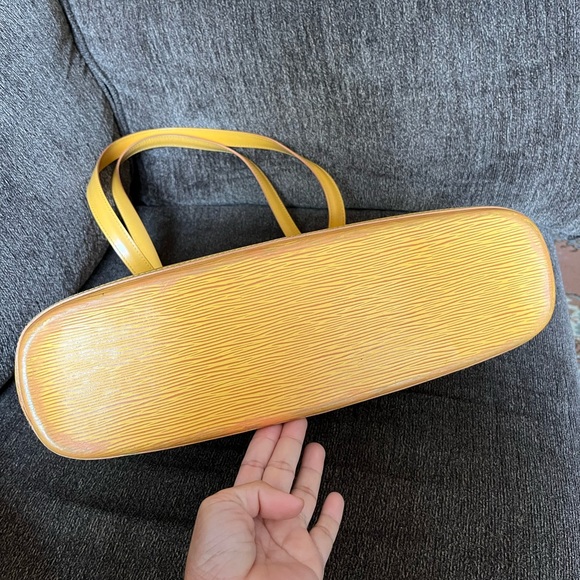 Lussac yellow epi - Picture 11 of 16